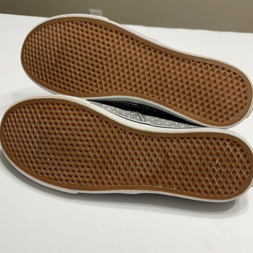 Ladies Vans - Picture 6 of 8